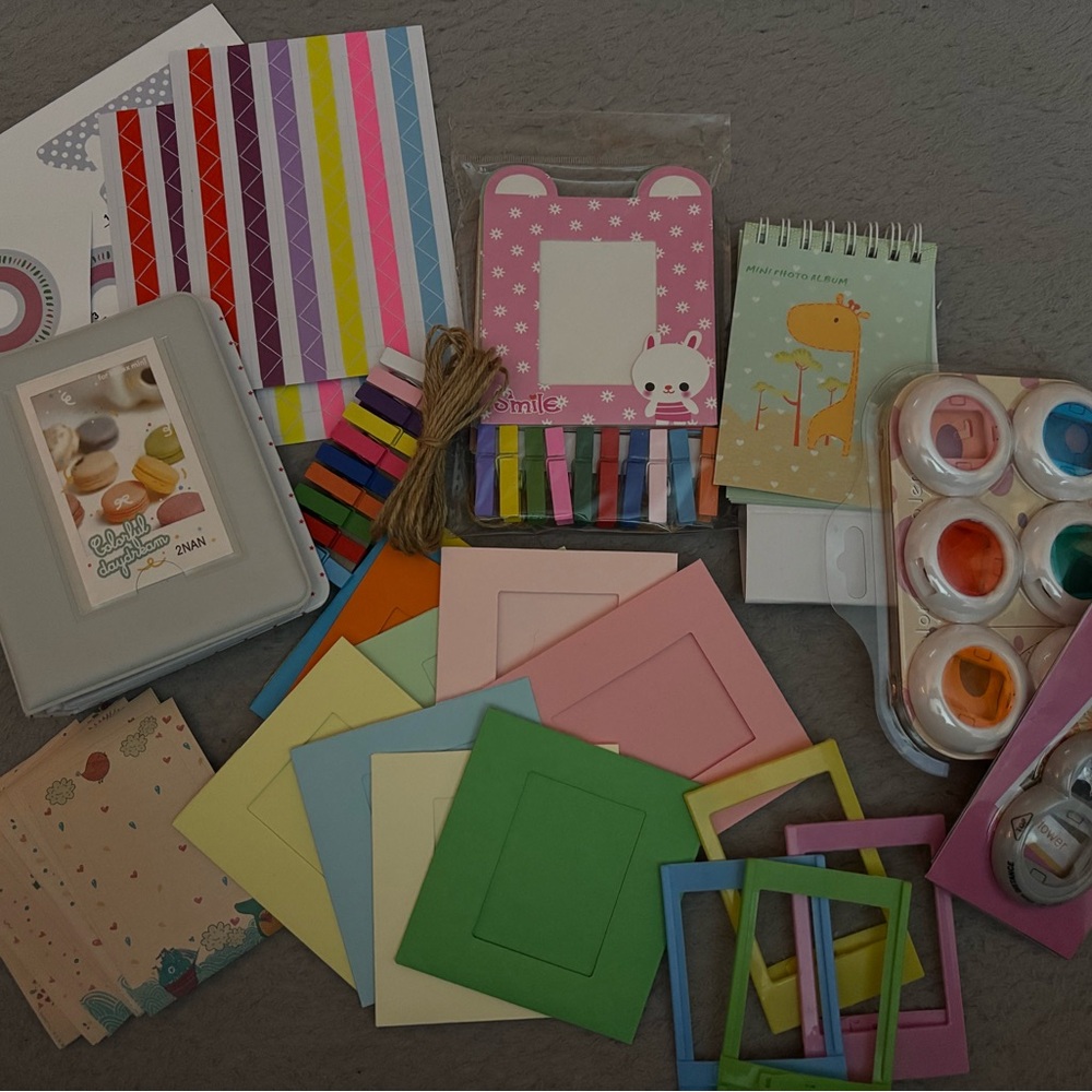 Colorful Polaroid Photo Frame Kit